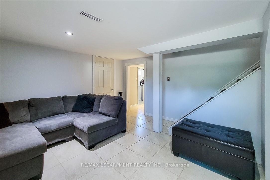 Photo 15 of 10 Lincoln Avenue, Grimsby, Grimsby West — HOMEH
