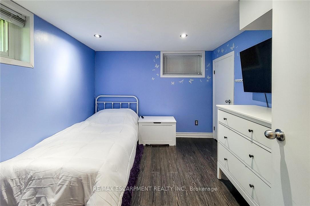 Photo 21 of 10 Lincoln Avenue, Grimsby, Grimsby West — HOMEH
