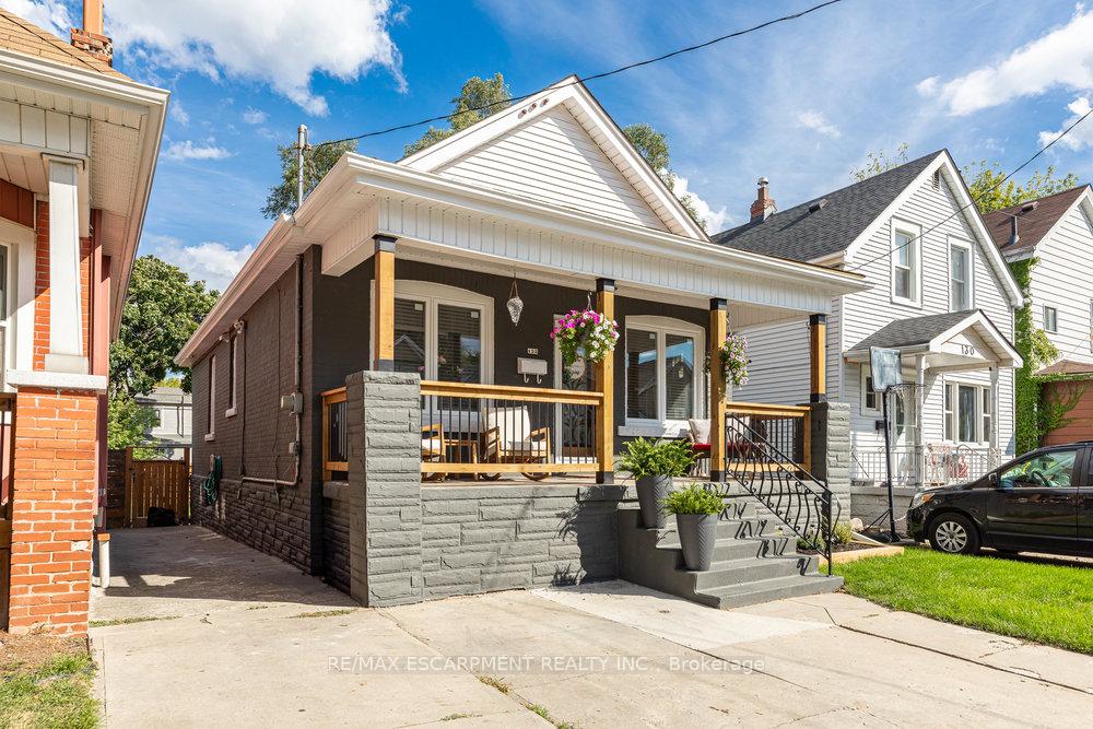 Photo 2 of 132 London Street N, Hamilton, Crown Point — HOMEH