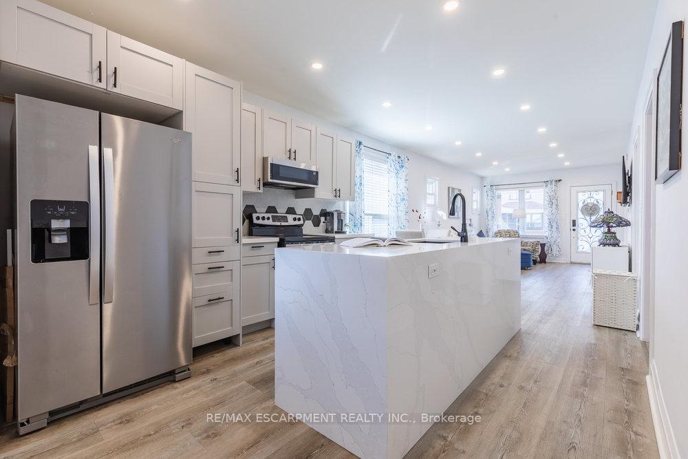 Photo 49 of 132 London Street N, Hamilton, Crown Point — HOMEH