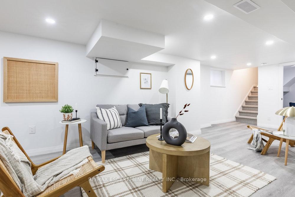 Photo 31 of 132 London Street N, Hamilton, Crown Point — HOMEH