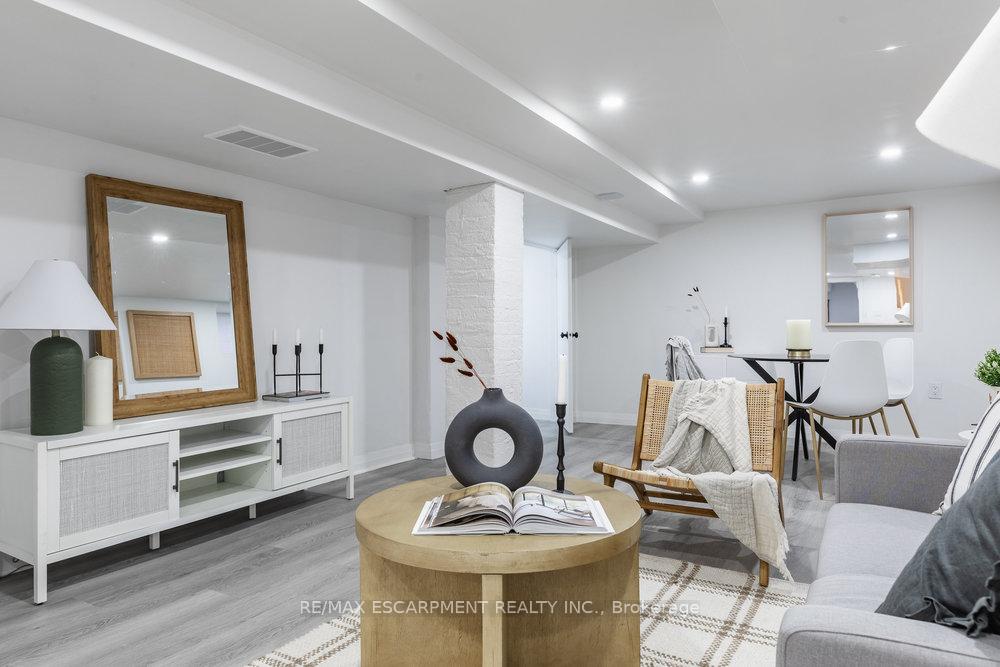 Photo 28 of 132 London Street N, Hamilton, Crown Point — HOMEH