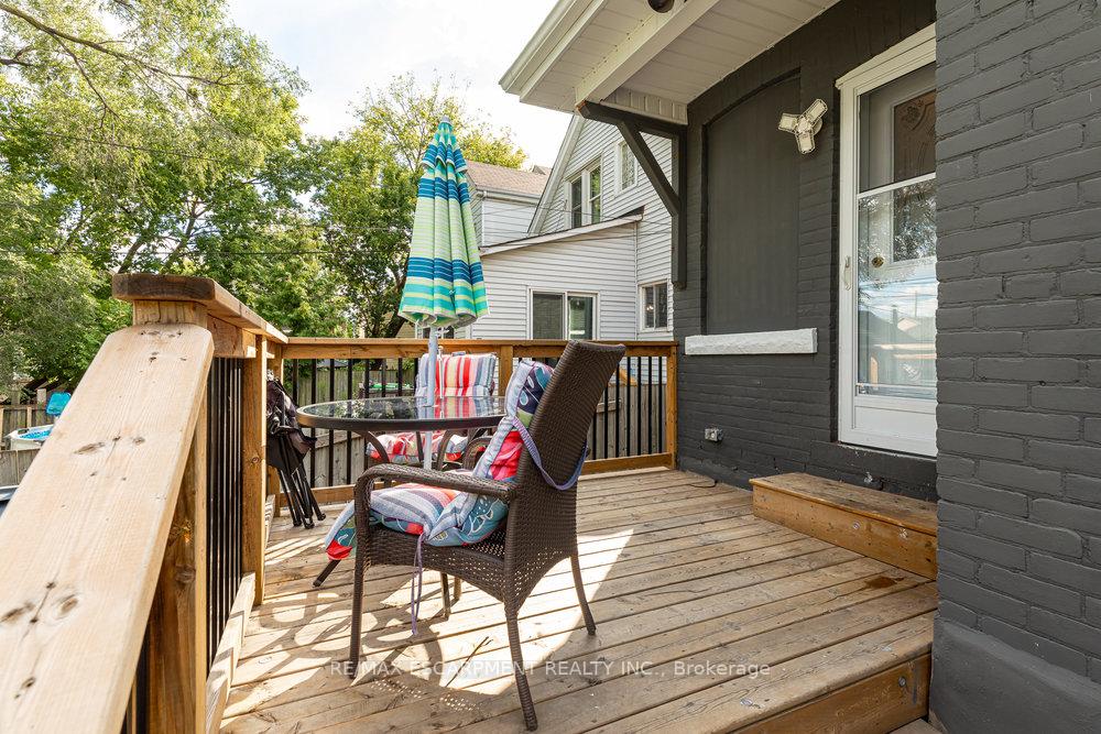 Photo 42 of 132 London Street N, Hamilton, Crown Point — HOMEH