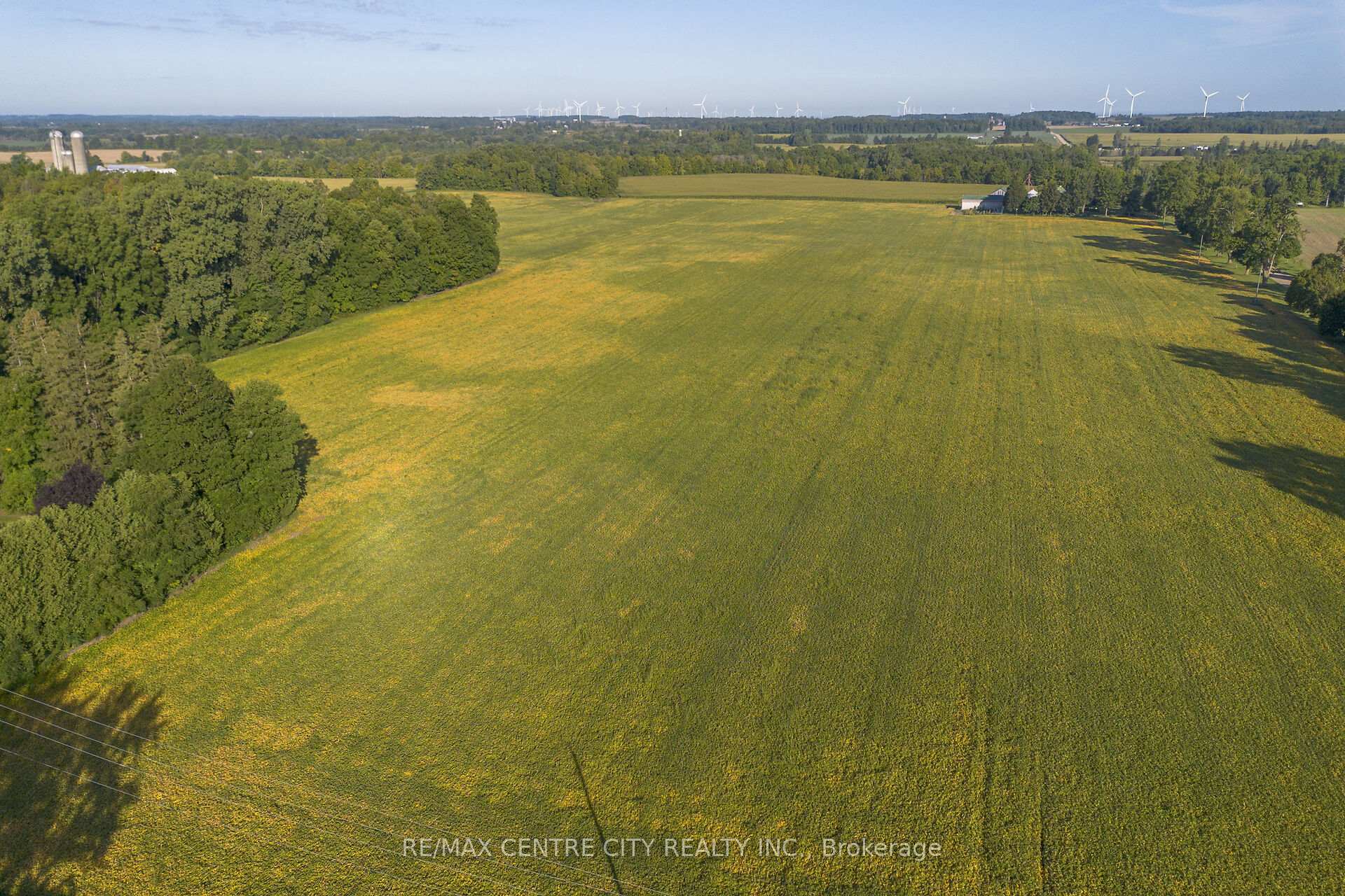 Photo 4 of 26523 Poplar Hill Road, North Middlesex, Parkhill — HOMEH