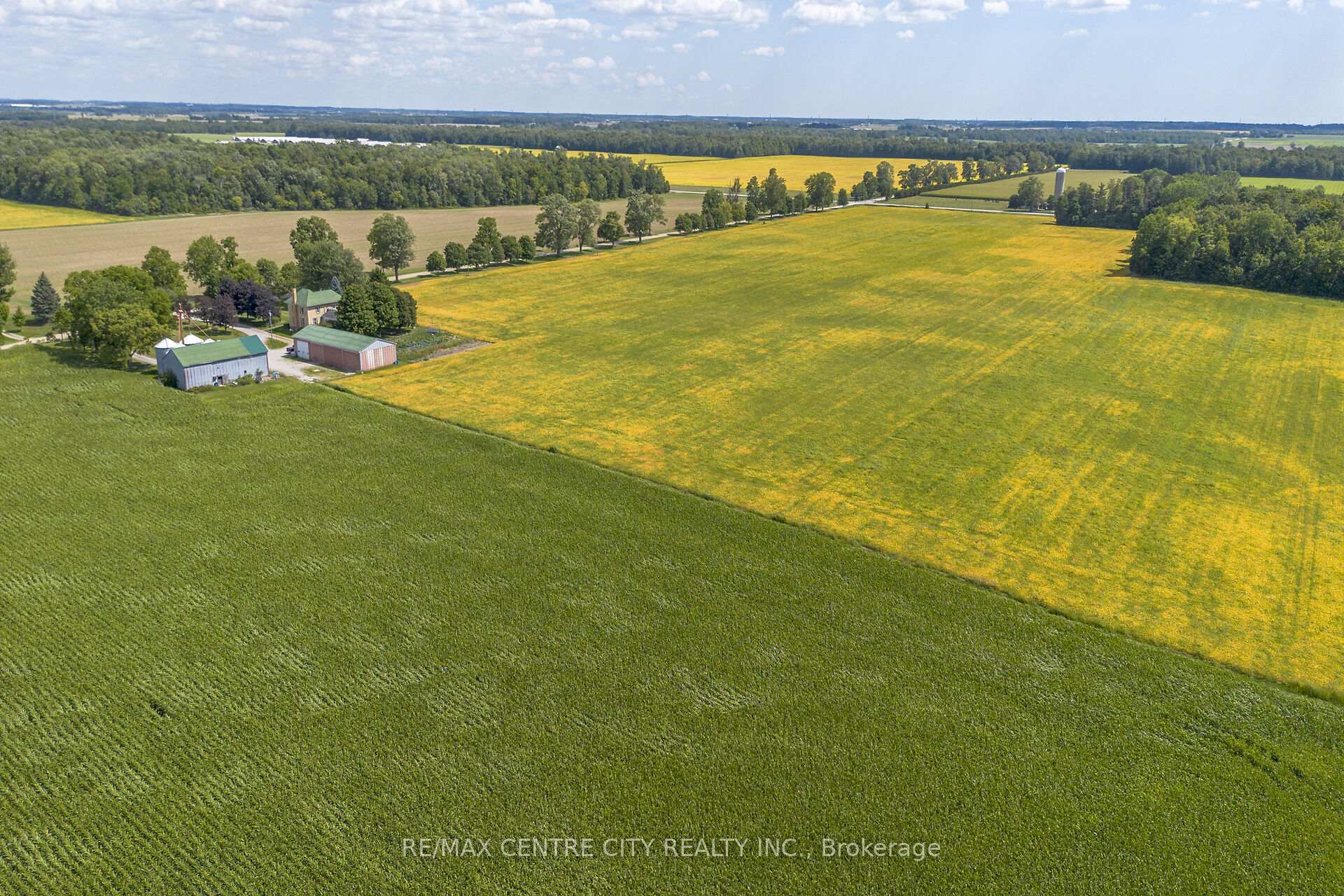 Photo 7 of 26523 Poplar Hill Road, North Middlesex, Parkhill — HOMEH