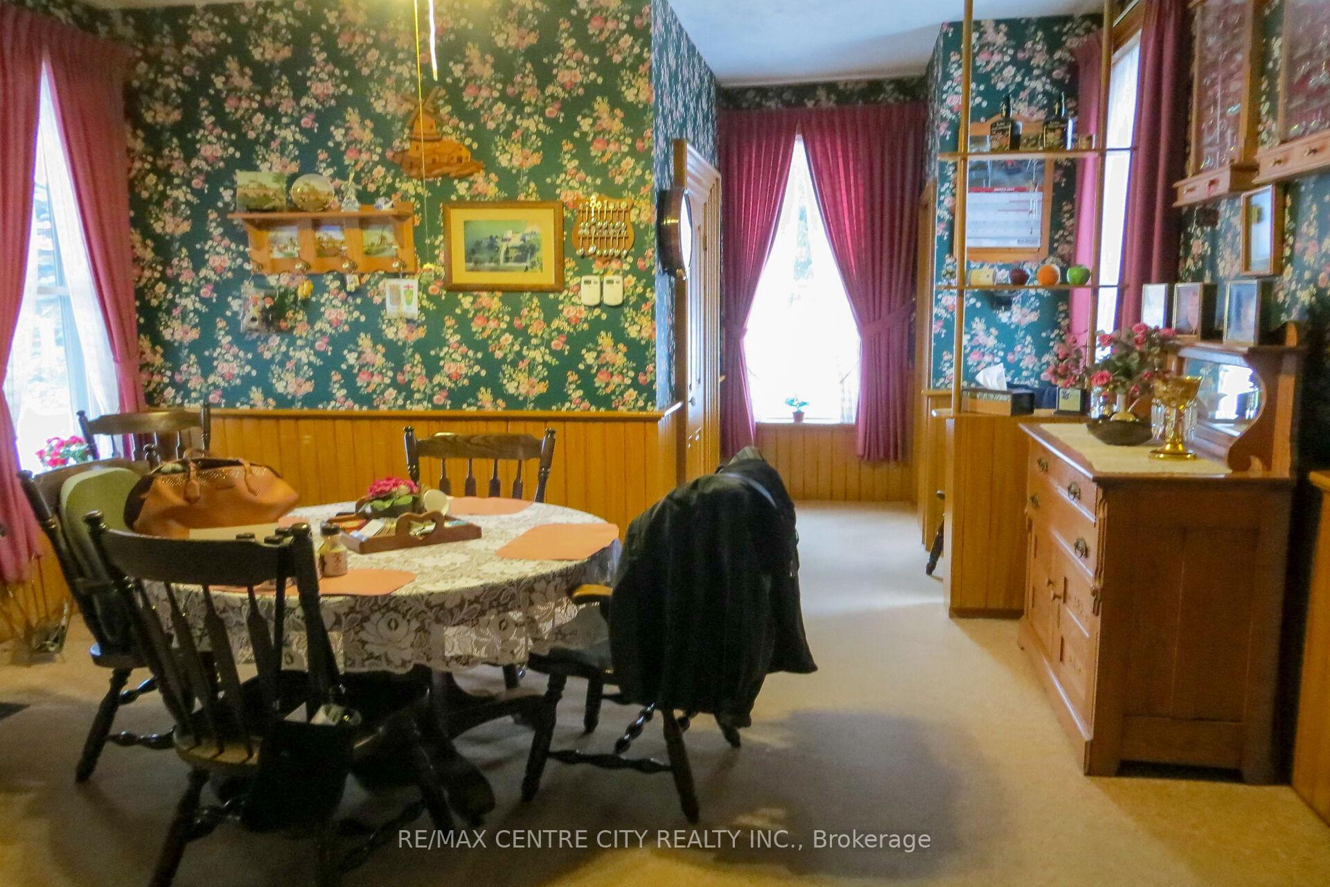 Photo 22 of 26523 Poplar Hill Road, North Middlesex, Parkhill — HOMEH