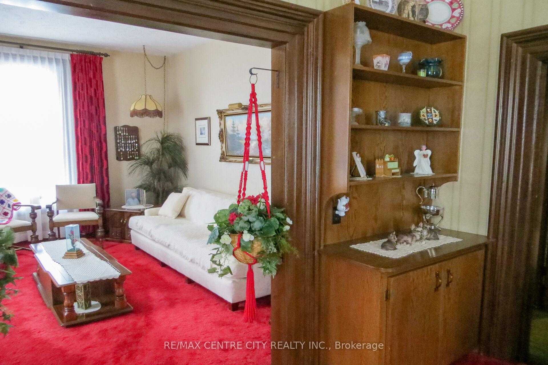 Photo 23 of 26523 Poplar Hill Road, North Middlesex, Parkhill — HOMEH