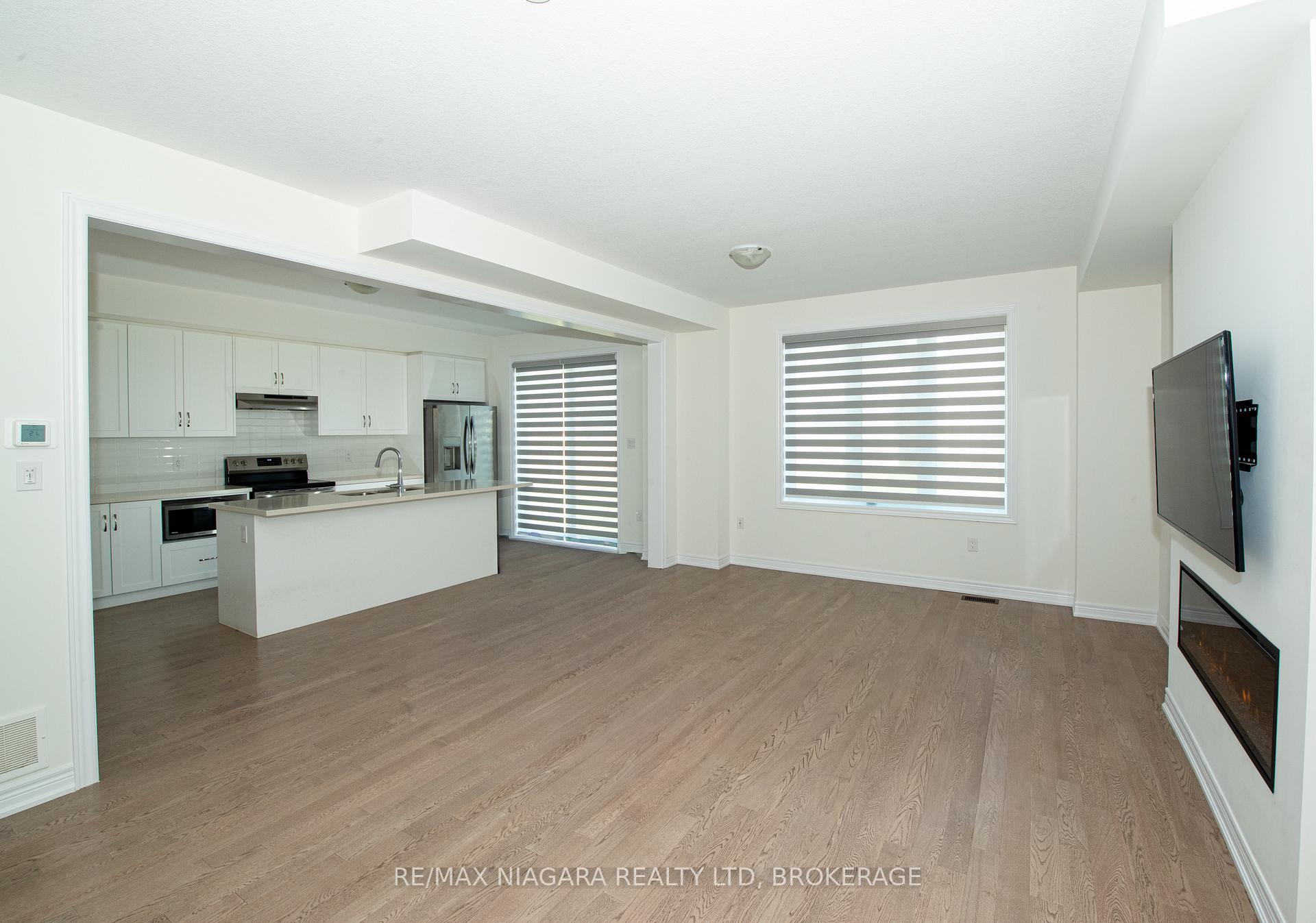 Photo 12 of 100 Blackbird Way, Hamilton, Mount Hope — HOMEH