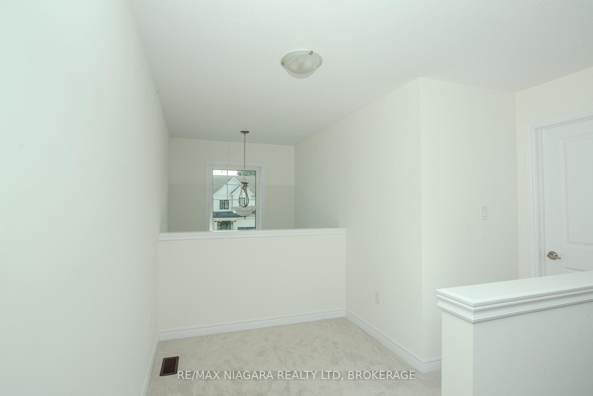 Photo 24 of 100 Blackbird Way, Hamilton, Mount Hope — HOMEH