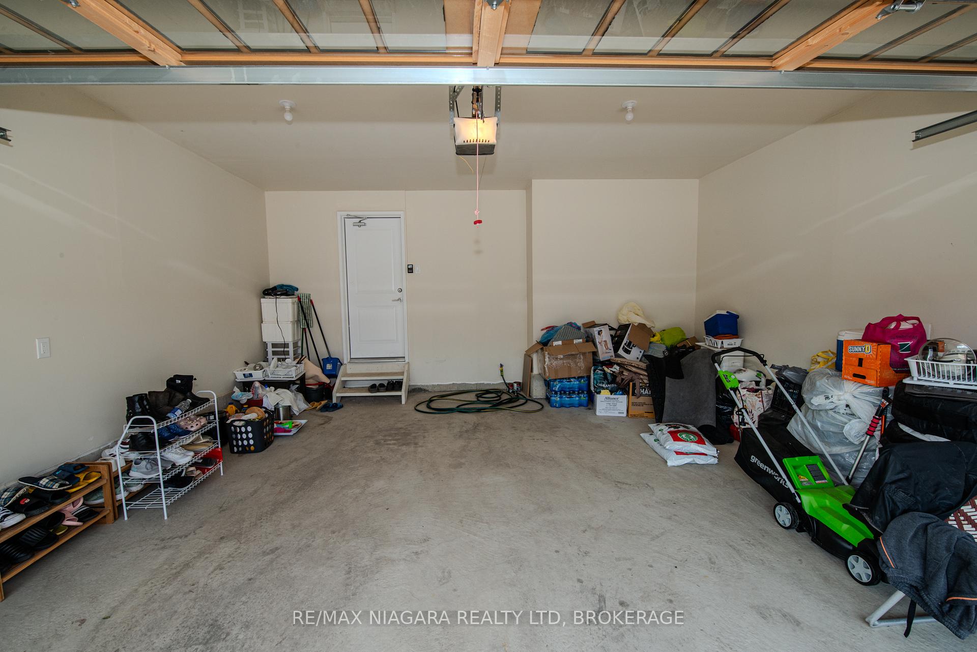 Photo 31 of 100 Blackbird Way, Hamilton, Mount Hope — HOMEH