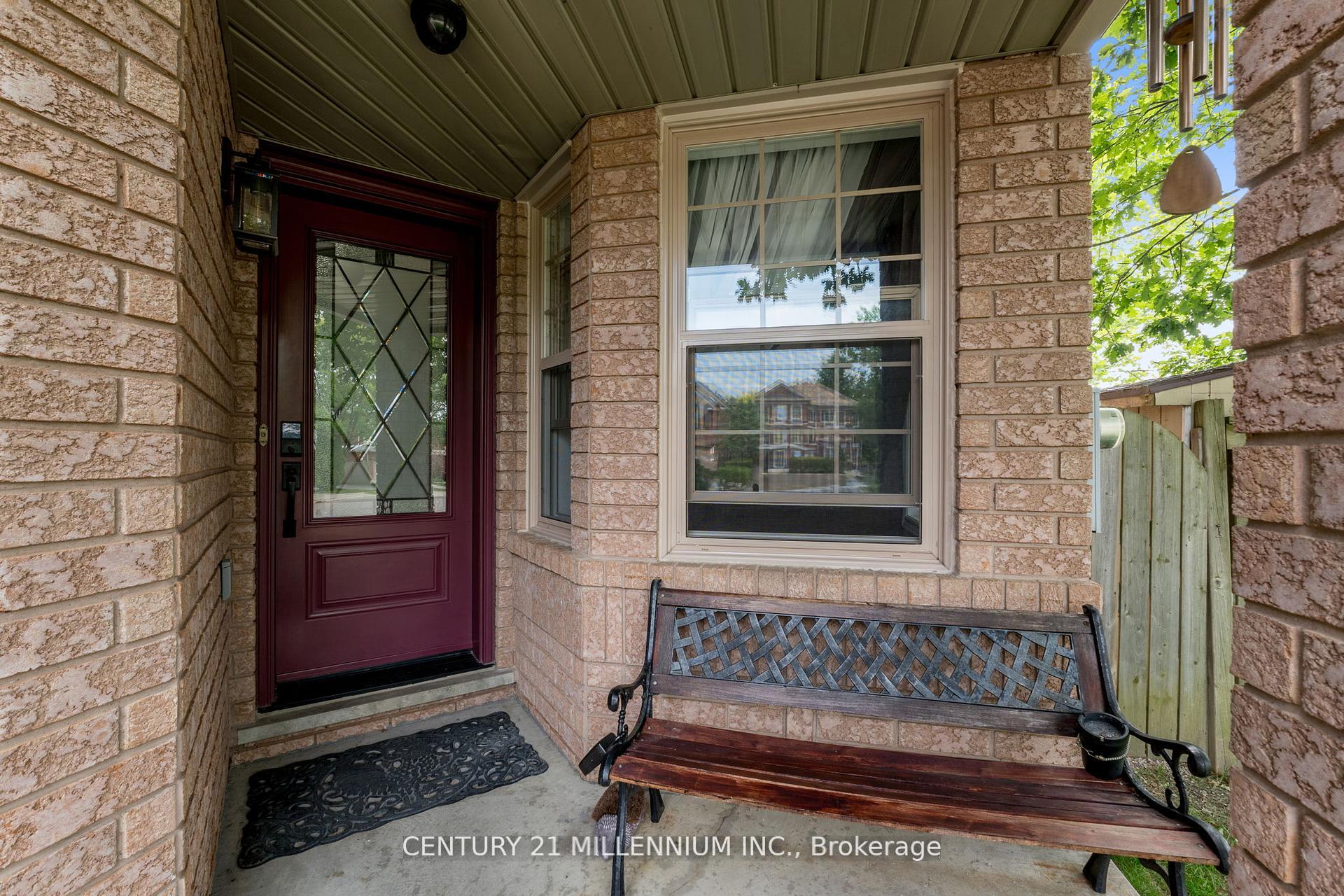 Photo 25 of 14 Forestgrove Circle, Brampton, Heart Lake East — HOMEH