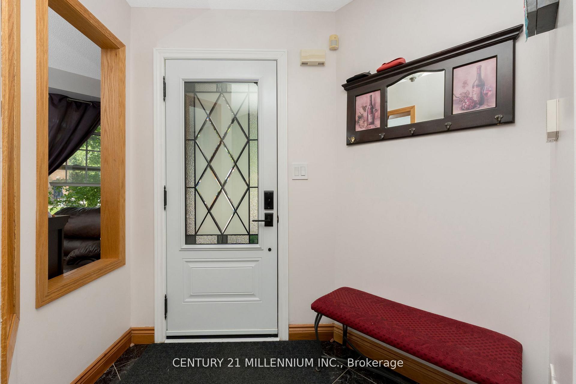Photo 7 of 14 Forestgrove Circle, Brampton, Heart Lake East — HOMEH