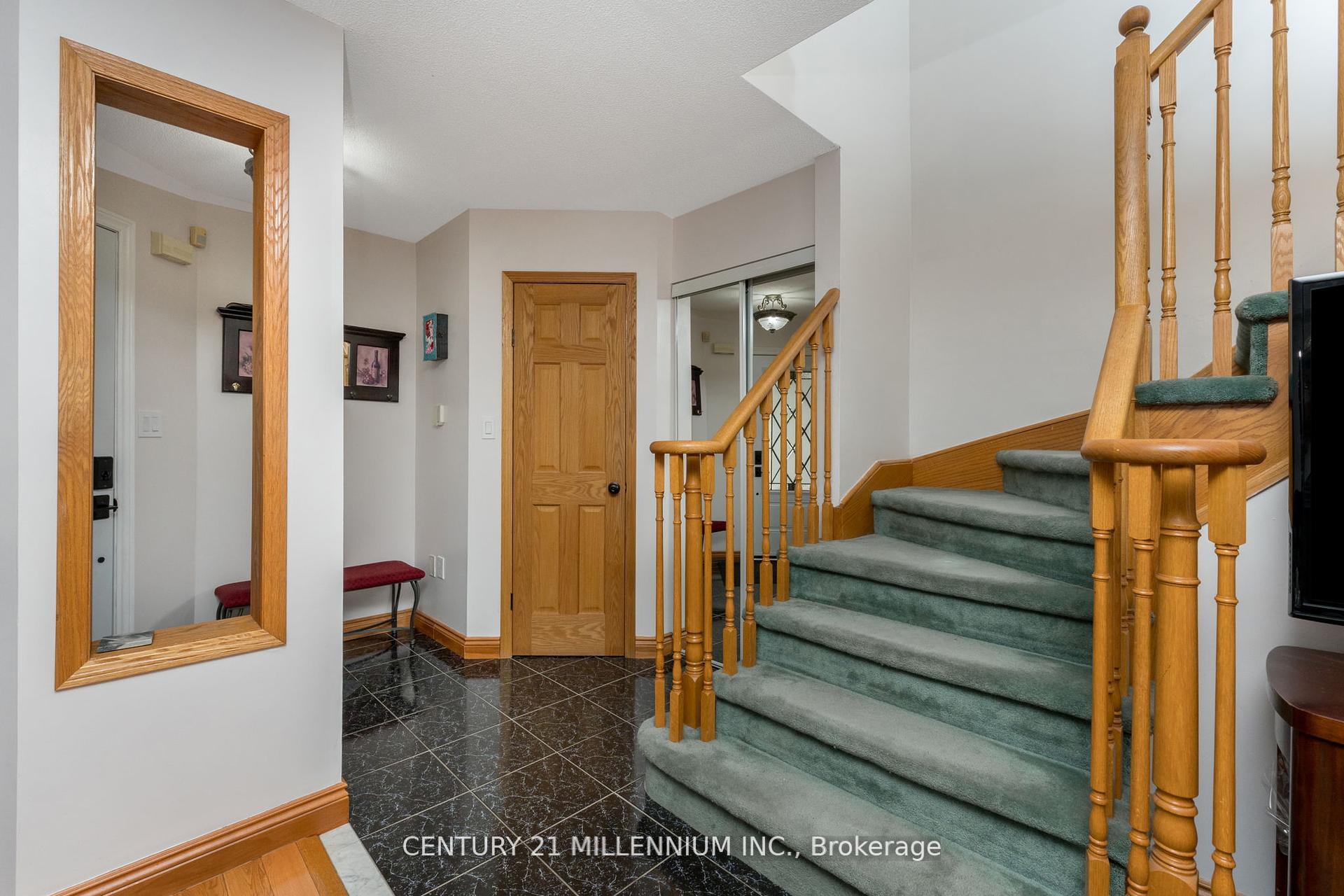 Photo 19 of 14 Forestgrove Circle, Brampton, Heart Lake East — HOMEH