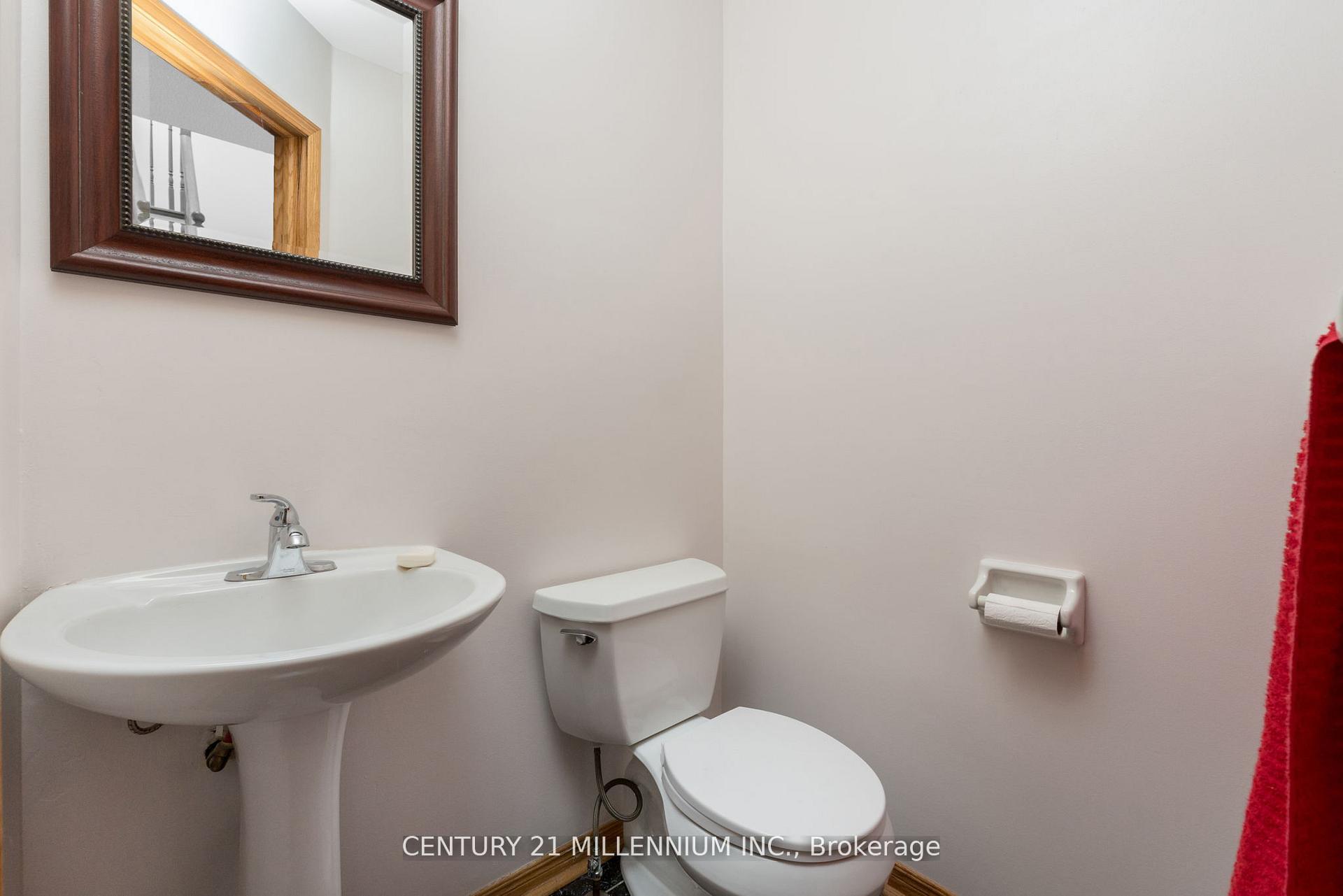 Photo 9 of 14 Forestgrove Circle, Brampton, Heart Lake East — HOMEH
