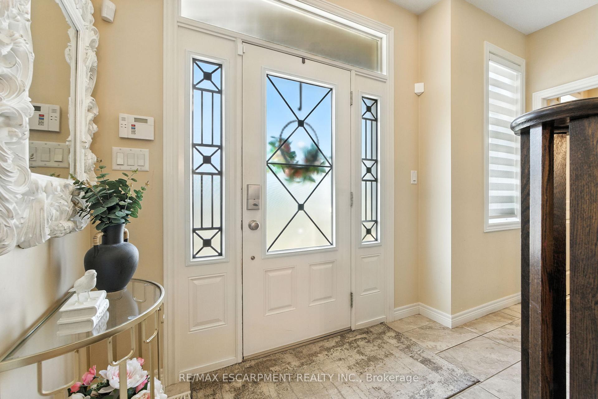 Photo 6 of 1533 Upper Sherman Avenue, Hamilton, Randall — HOMEH