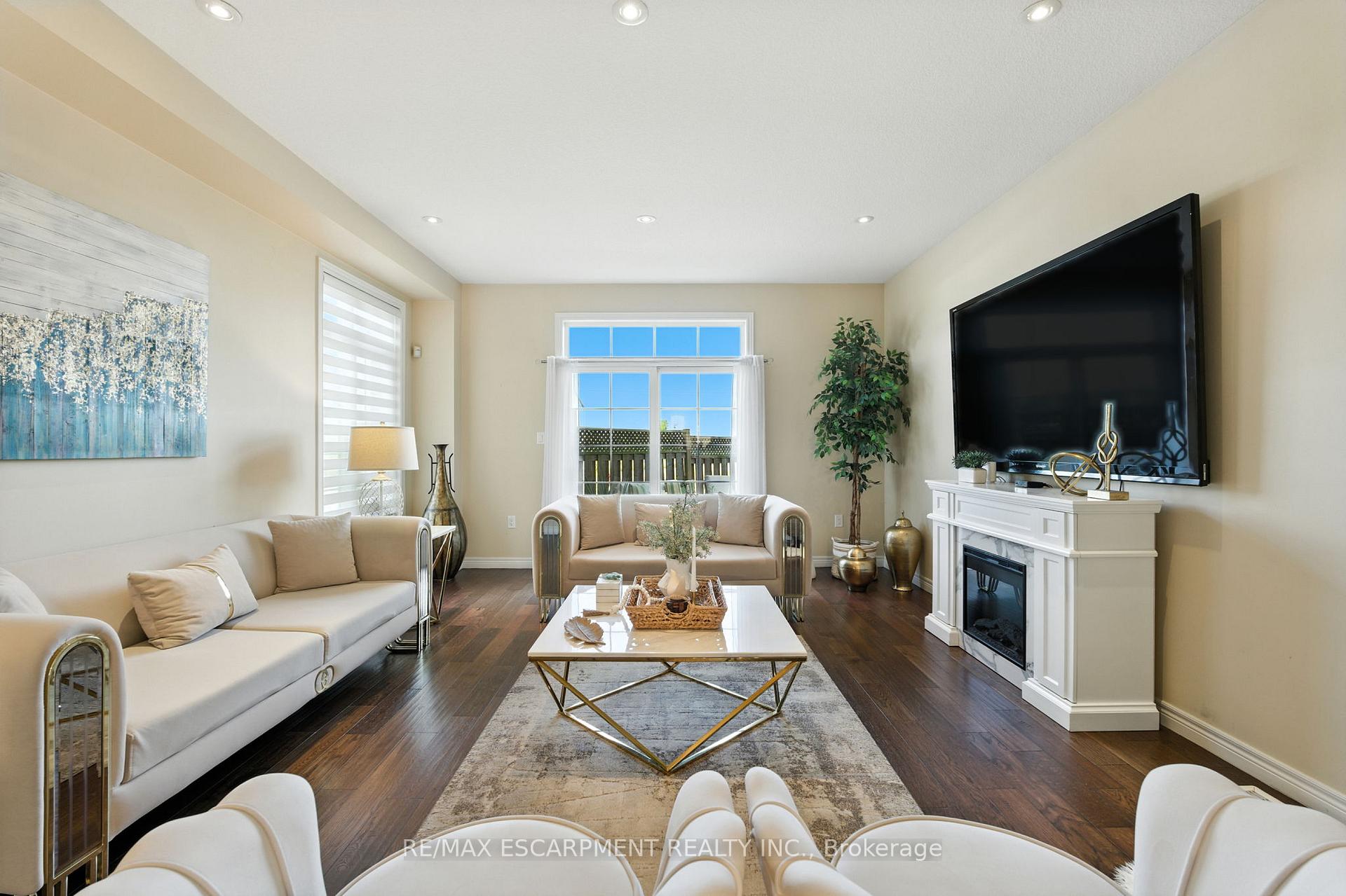 Photo 8 of 1533 Upper Sherman Avenue, Hamilton, Randall — HOMEH