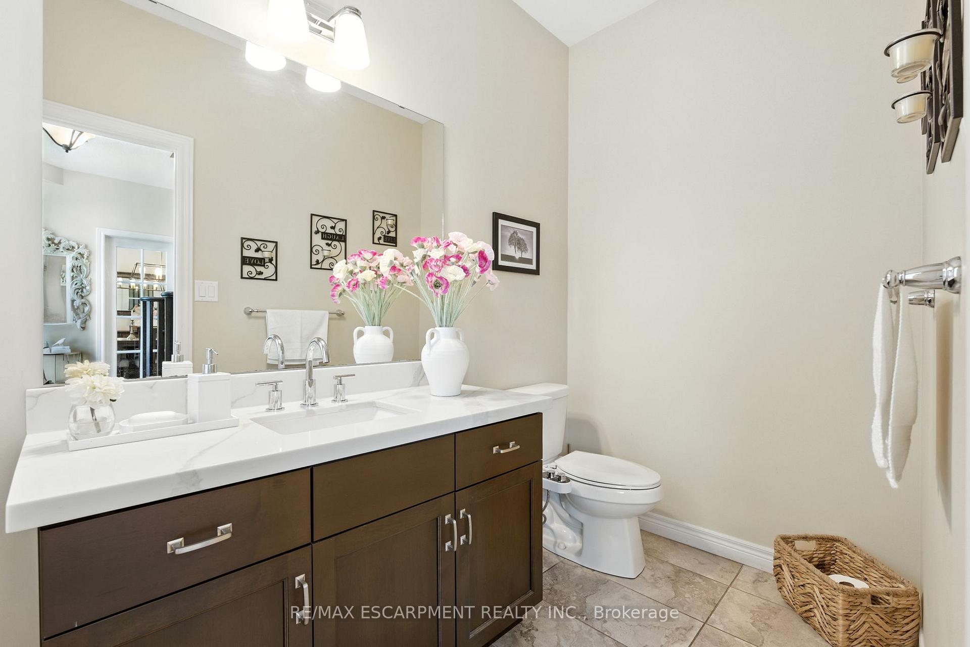 Photo 9 of 1533 Upper Sherman Avenue, Hamilton, Randall — HOMEH