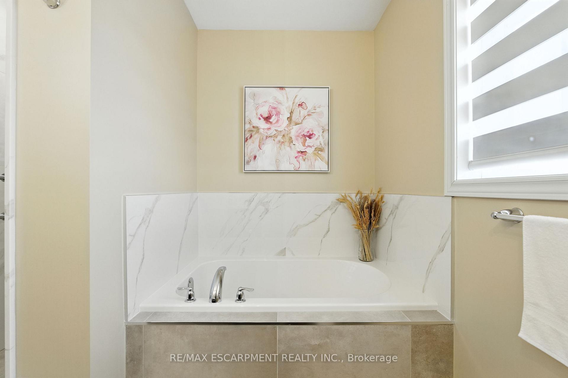 Photo 17 of 1533 Upper Sherman Avenue, Hamilton, Randall — HOMEH