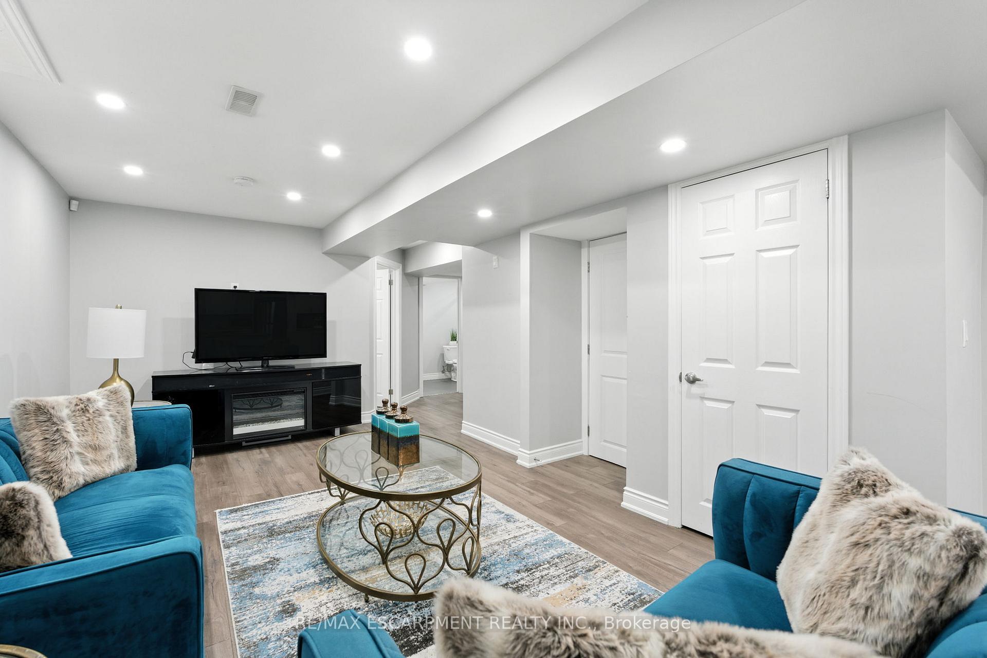 Photo 25 of 1533 Upper Sherman Avenue, Hamilton, Randall — HOMEH