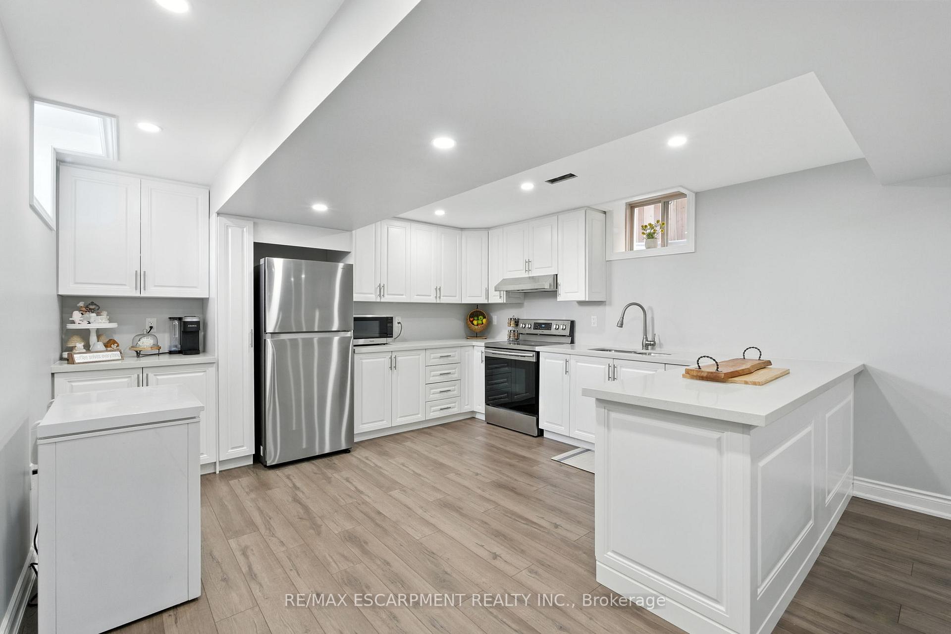 Photo 30 of 1533 Upper Sherman Avenue, Hamilton, Randall — HOMEH
