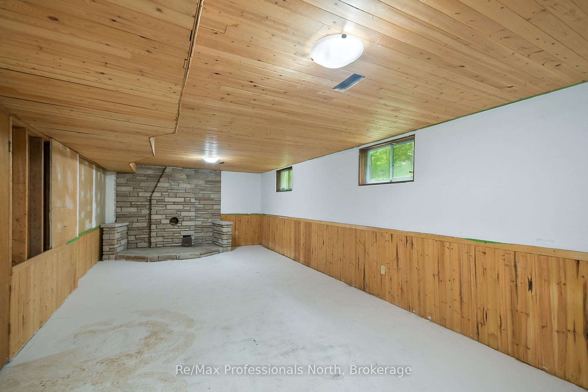 Photo 15 of 10 Wilshier Boulevard, Bracebridge, Macaulay — HOMEH