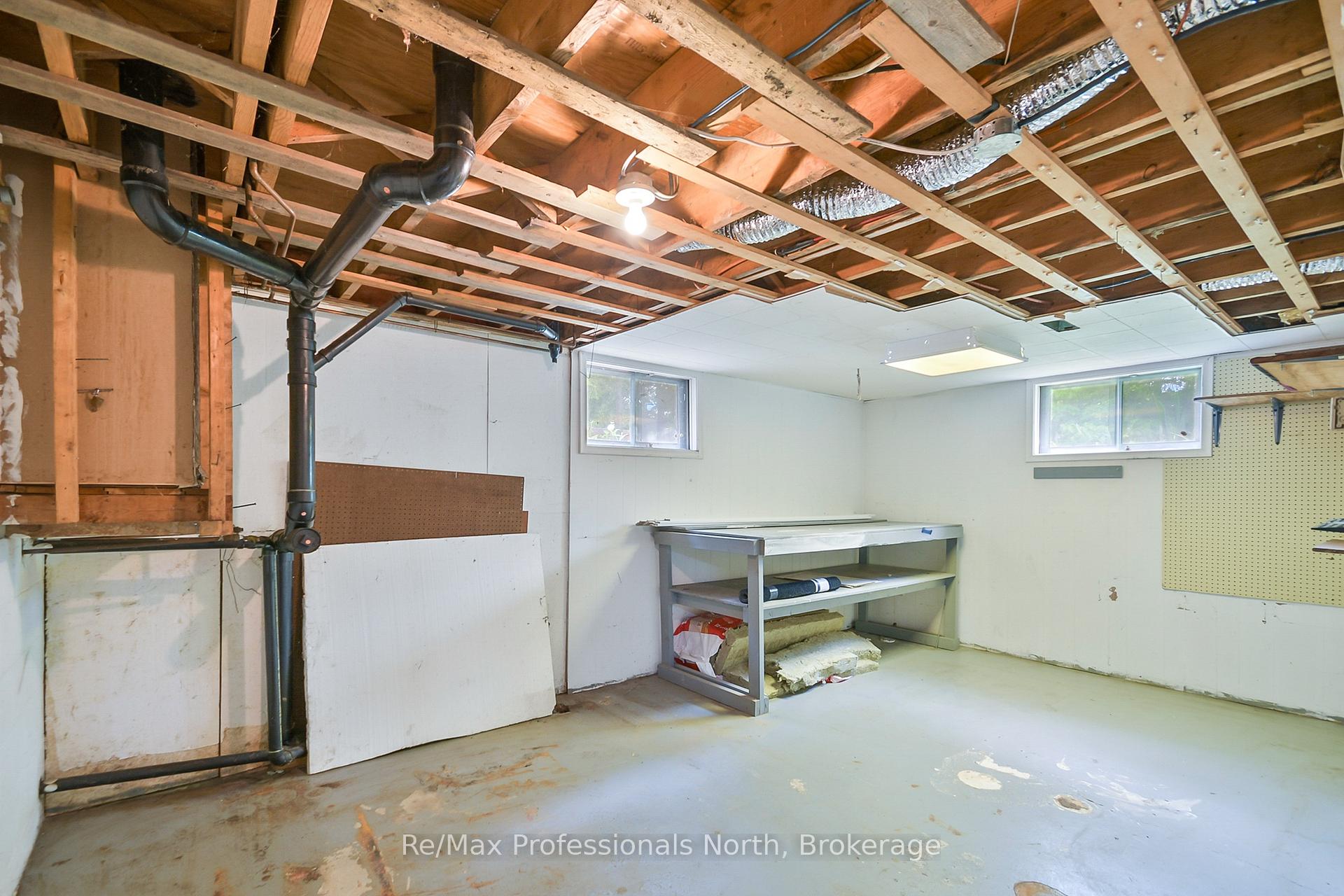 Photo 21 of 10 Wilshier Boulevard, Bracebridge, Macaulay — HOMEH