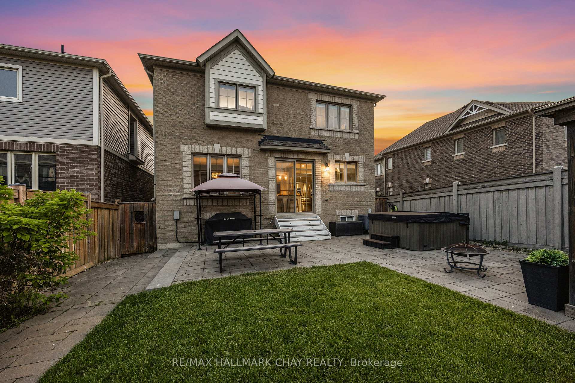 Photo 7 of 47 Kennedy Boulevard, New Tecumseth, Alliston — HOMEH