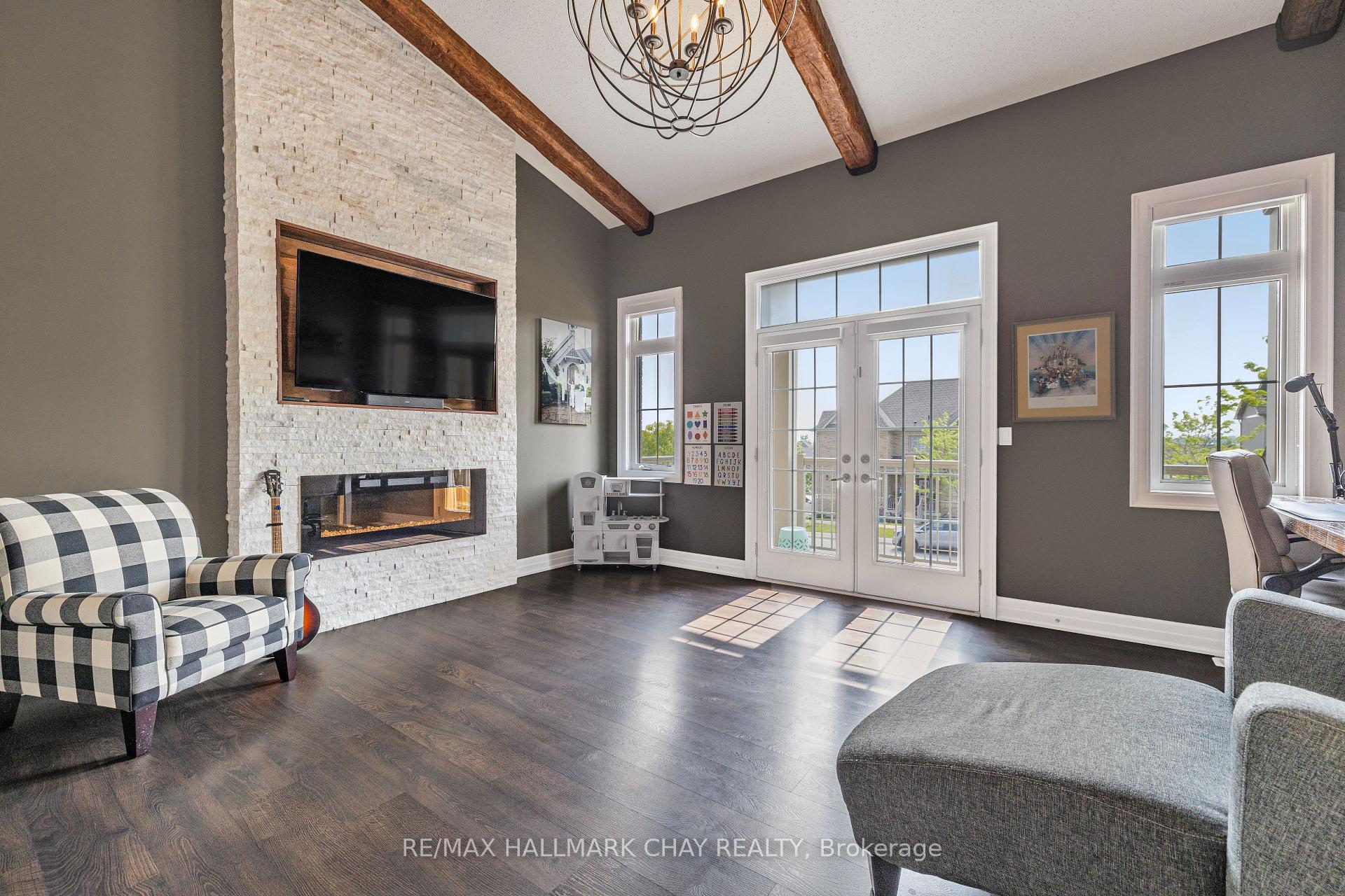 Photo 20 of 47 Kennedy Boulevard, New Tecumseth, Alliston — HOMEH