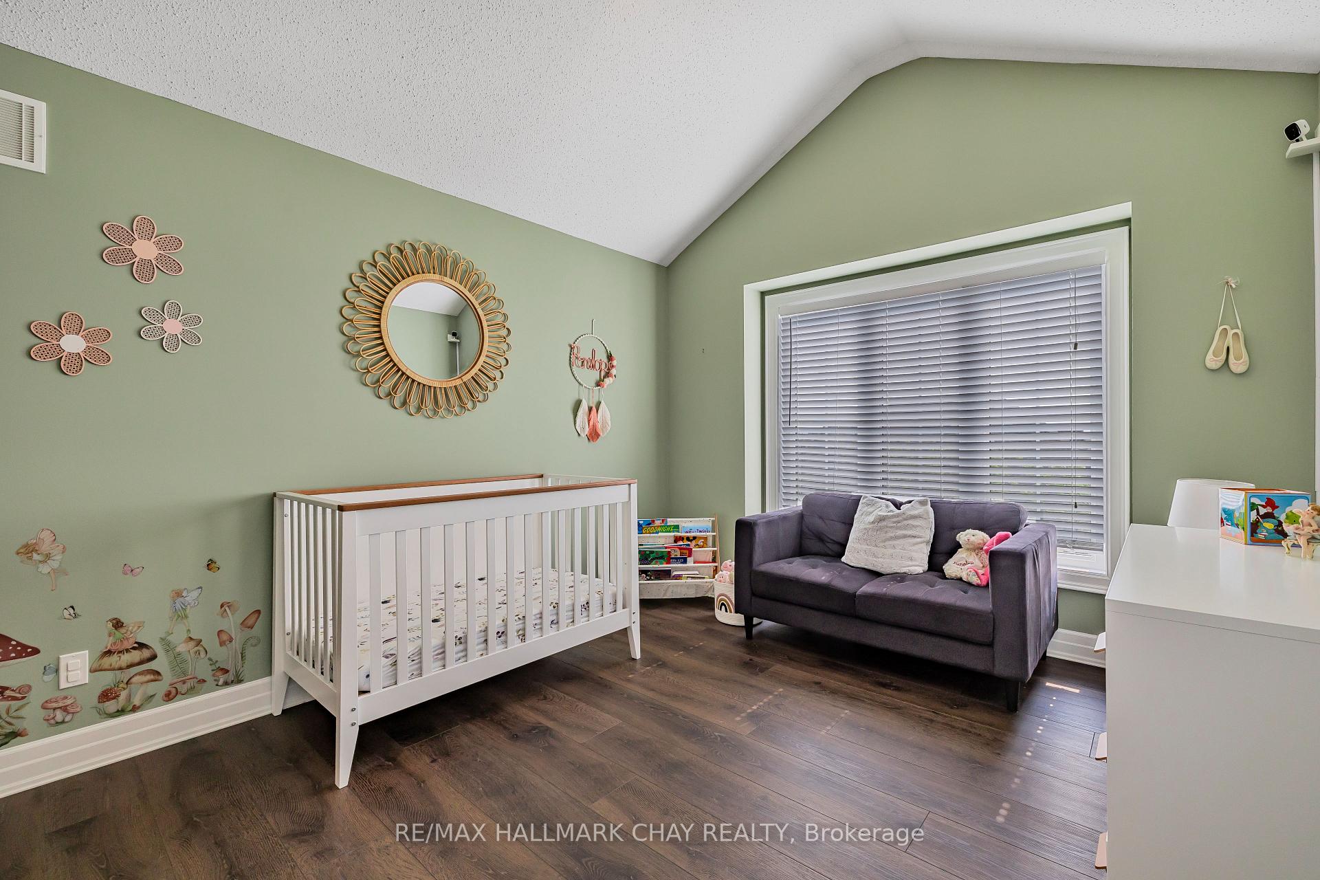 Photo 33 of 47 Kennedy Boulevard, New Tecumseth, Alliston — HOMEH