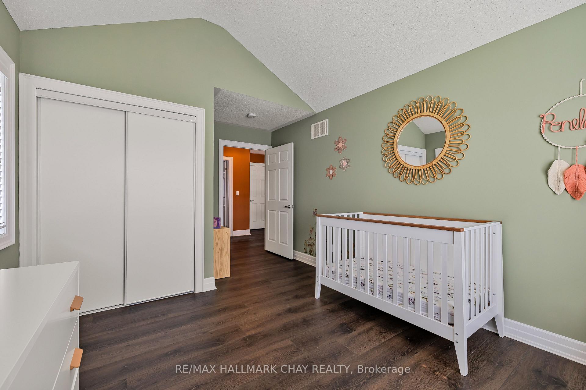 Photo 34 of 47 Kennedy Boulevard, New Tecumseth, Alliston — HOMEH