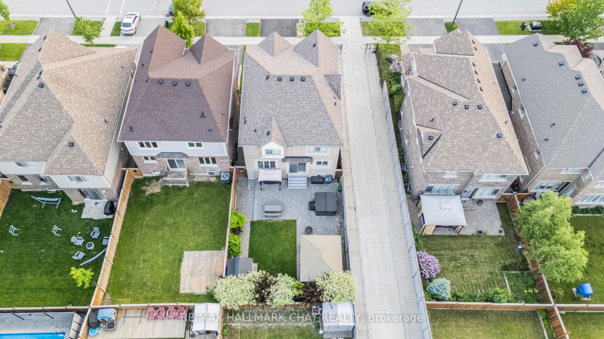 Photo 36 of 47 Kennedy Boulevard, New Tecumseth, Alliston — HOMEH