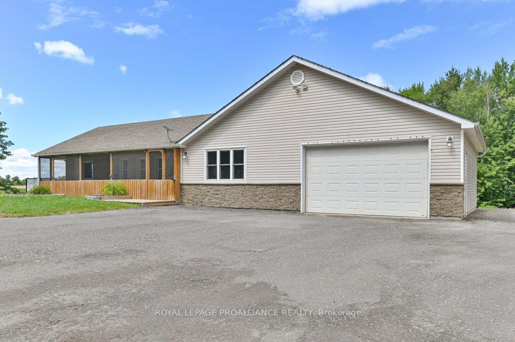 Photo 6 of 90 Free Road, Quinte West, Murray Ward — HOMEH