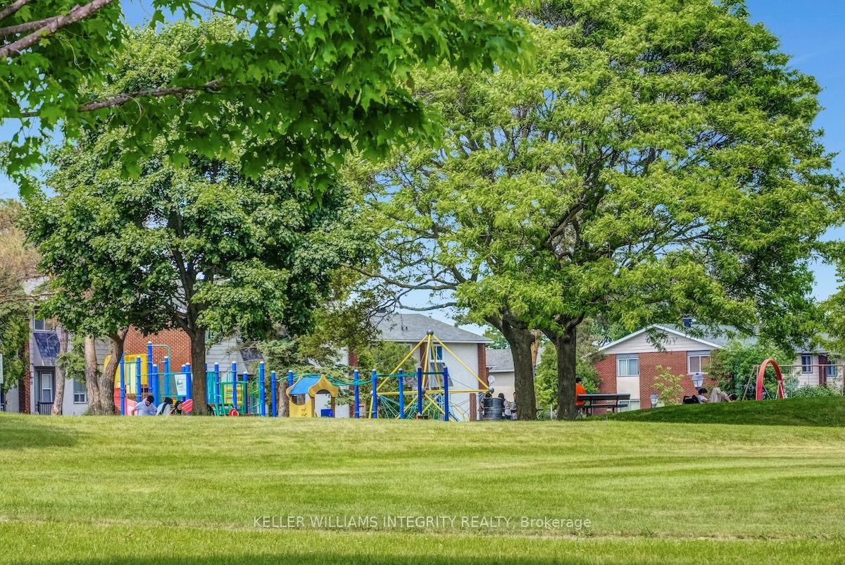 Photo 27 of 1895 Greenacre Crescent, Ottawa, Beacon Hill South — HOMEH