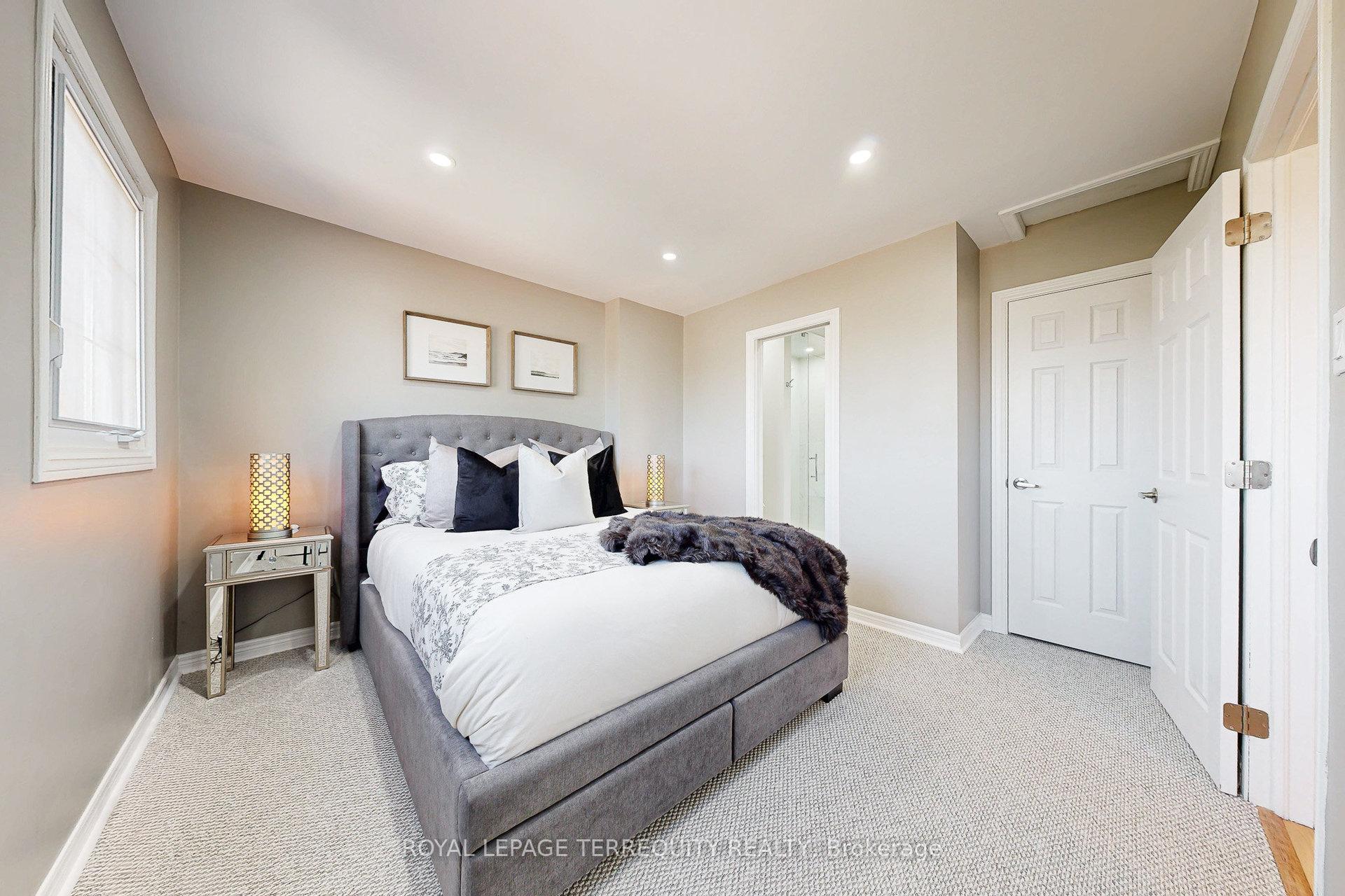 Photo 25 of 20 Woodcroft Lane, Vaughan, West Woodbridge — HOMEH