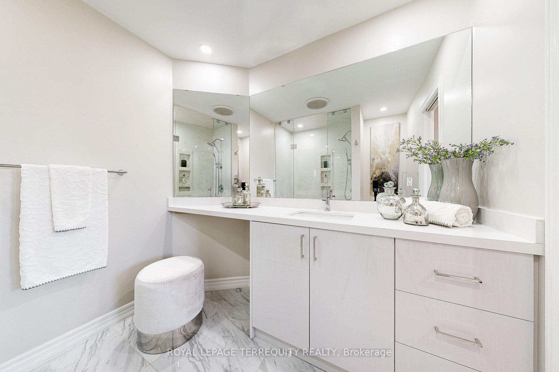 Photo 21 of 20 Woodcroft Lane, Vaughan, West Woodbridge — HOMEH