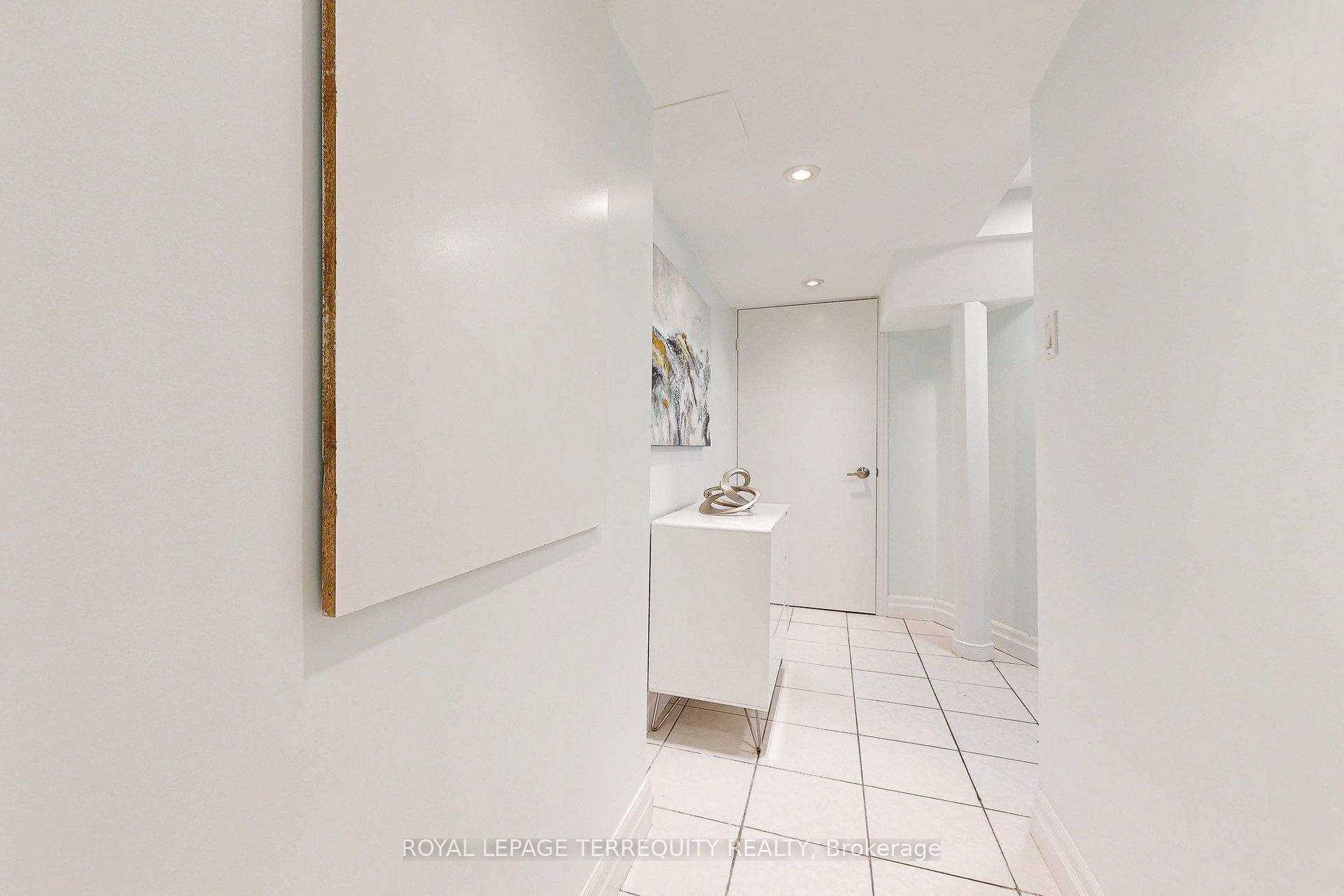Photo 24 of 20 Woodcroft Lane, Vaughan, West Woodbridge — HOMEH
