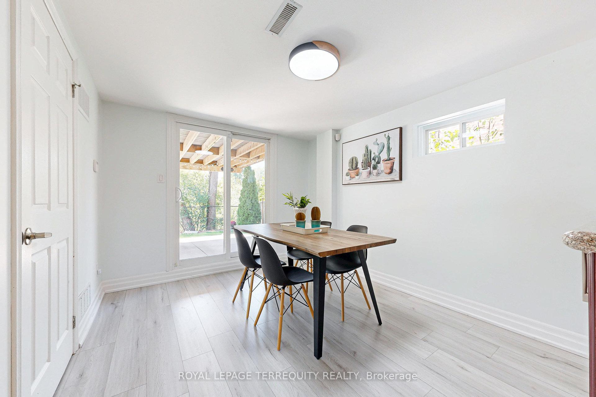 Photo 36 of 20 Woodcroft Lane, Vaughan, West Woodbridge — HOMEH