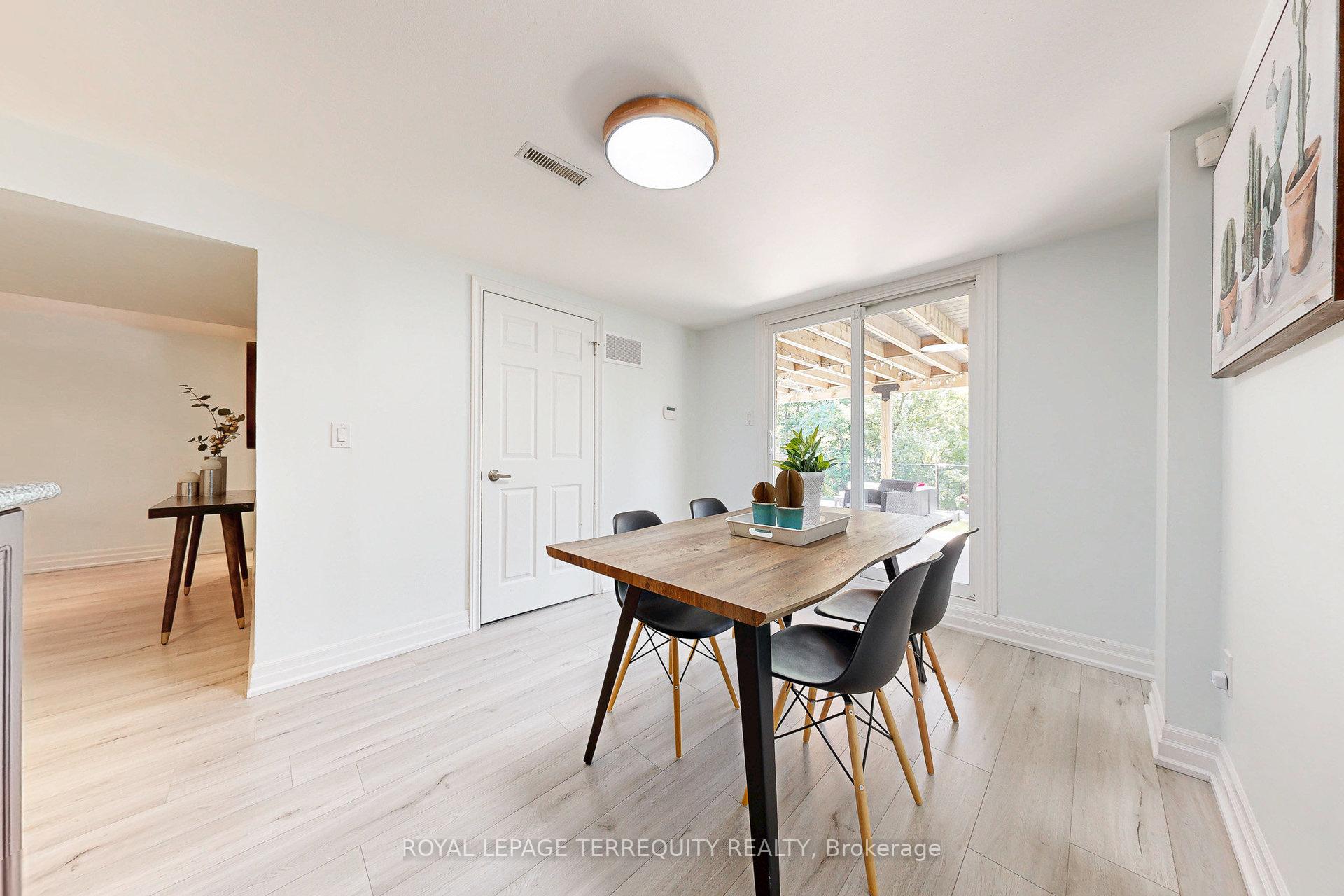 Photo 37 of 20 Woodcroft Lane, Vaughan, West Woodbridge — HOMEH