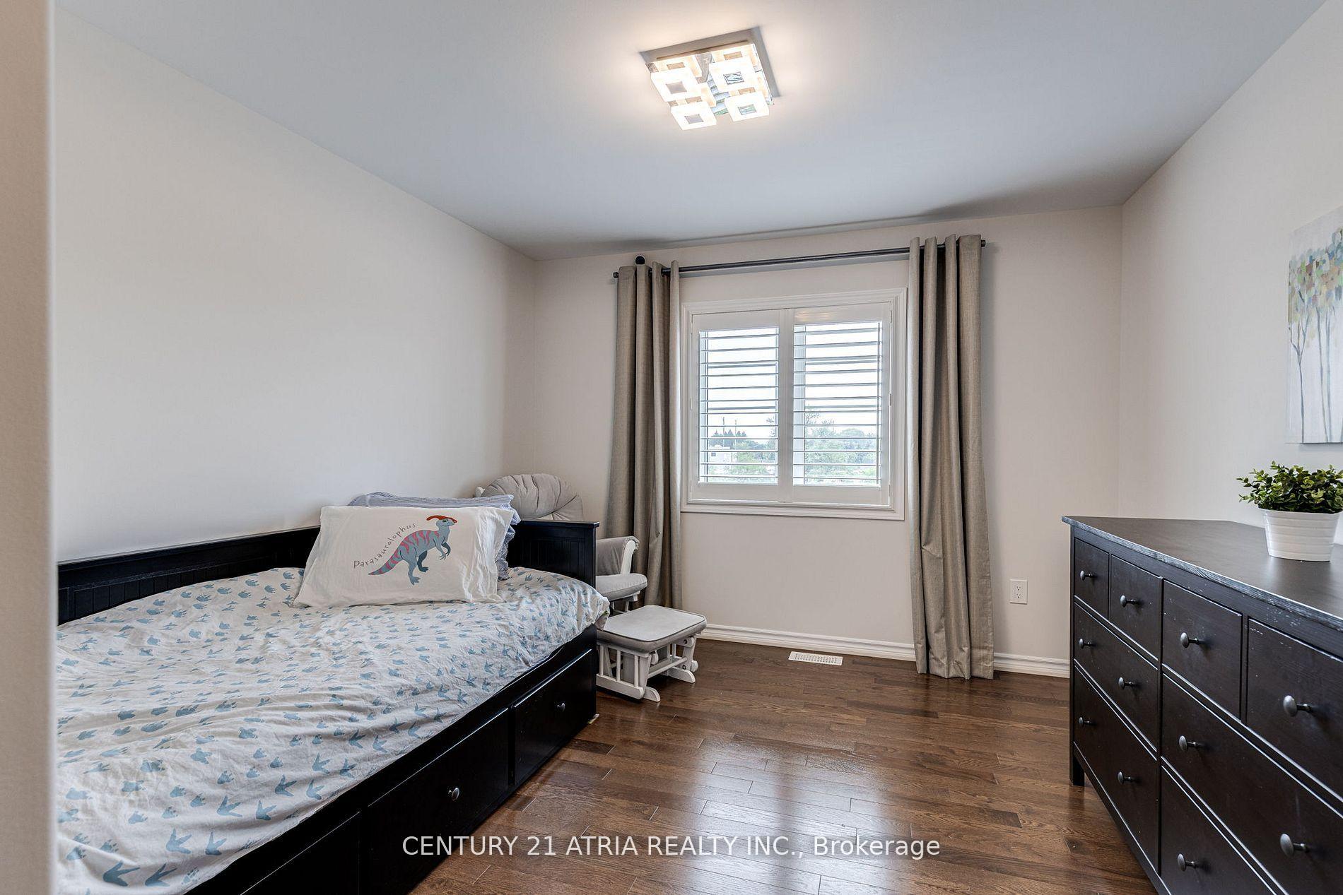 Photo 39 of 122 Degraaf Crescent, Aurora, Rural Aurora — HOMEH