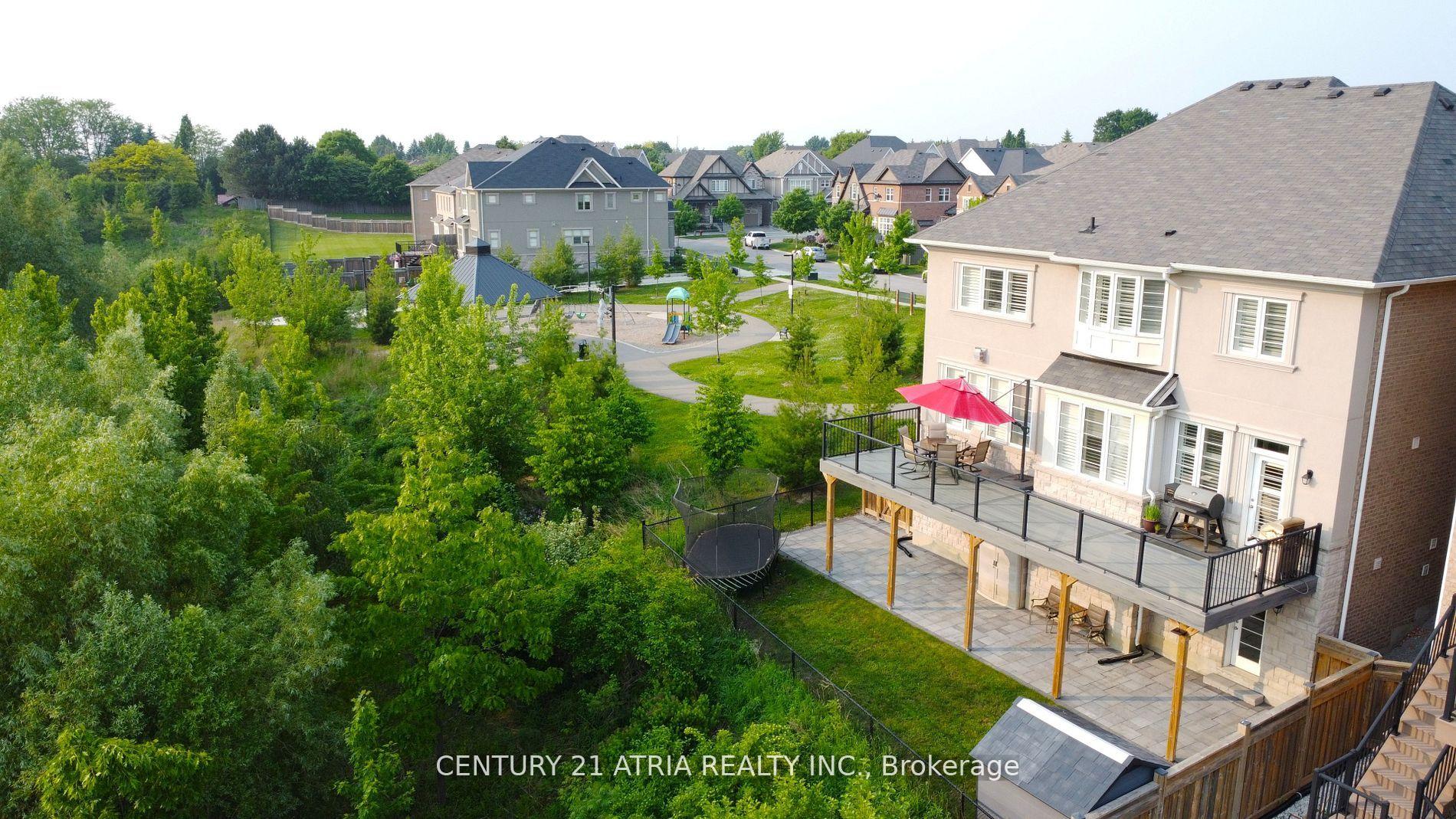Photo 25 of 122 Degraaf Crescent, Aurora, Rural Aurora — HOMEH
