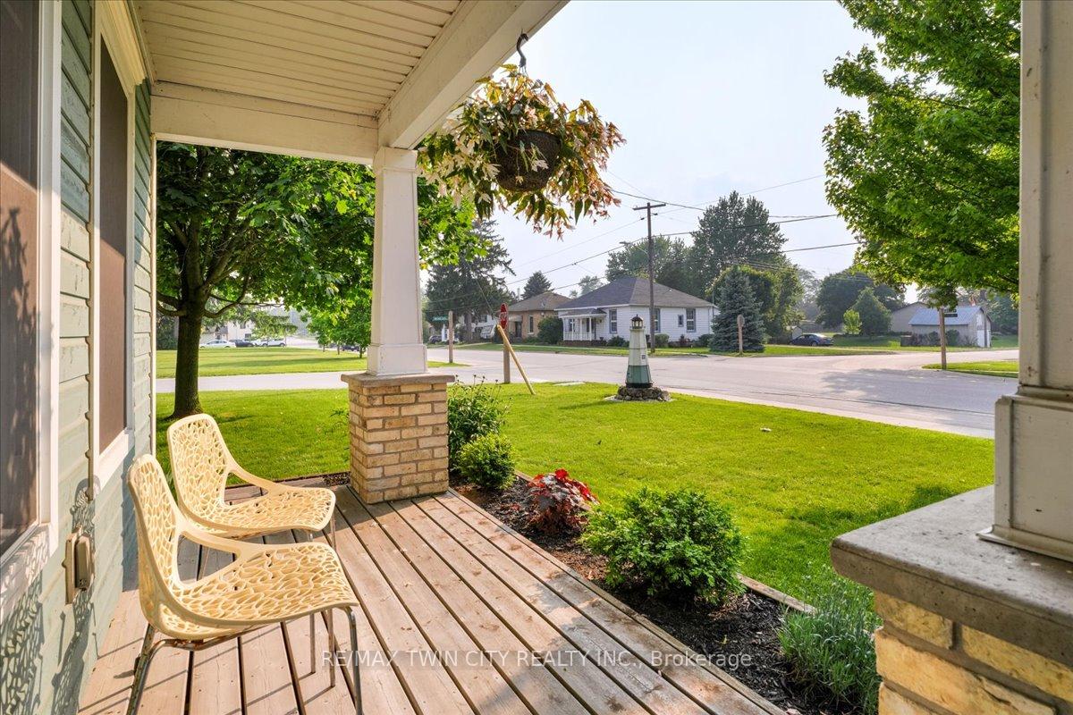 Photo 11 of 31 Kippen Road, Huron East, Egmondville — HOMEH
