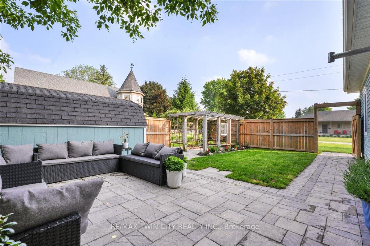Photo 5 of 31 Kippen Road, Huron East, Egmondville — HOMEH