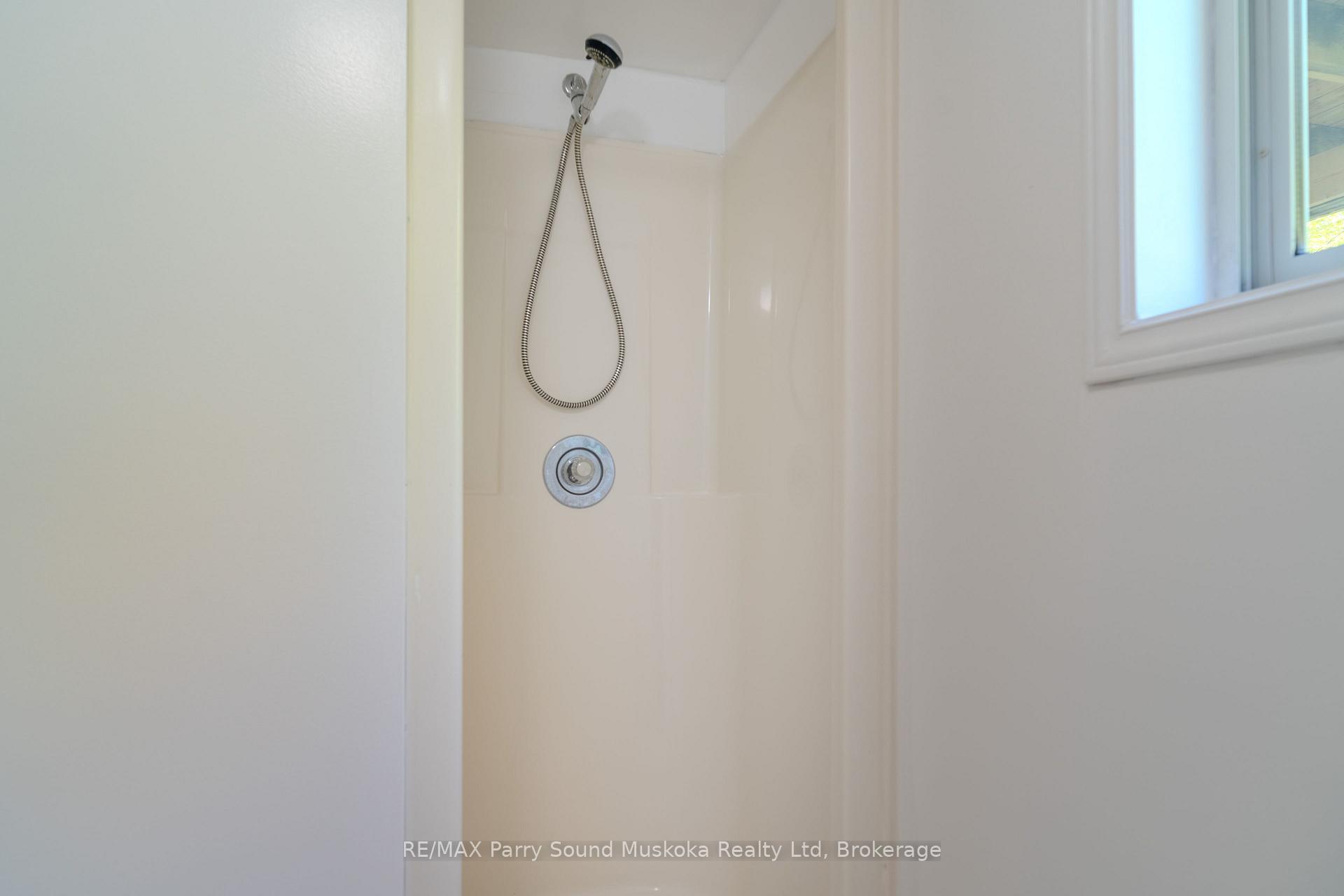 Photo 29 of 17 Harriet Street, McKellar — HOMEH