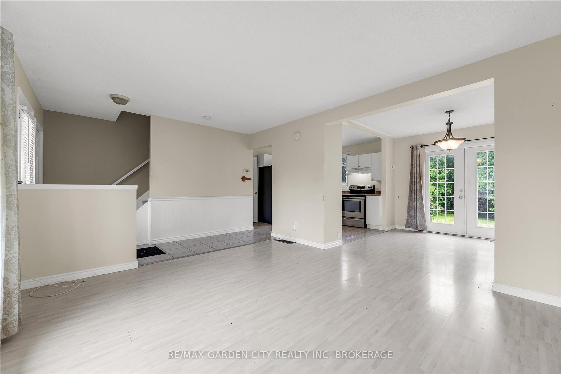 Photo 12 of 62 Ted Street, St. Catharines, Fairview — HOMEH