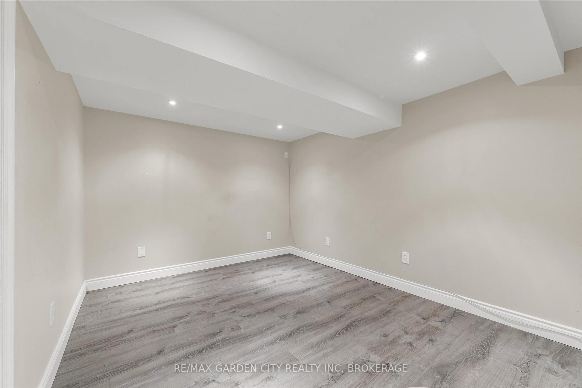 Photo 15 of 62 Ted Street, St. Catharines, Fairview — HOMEH