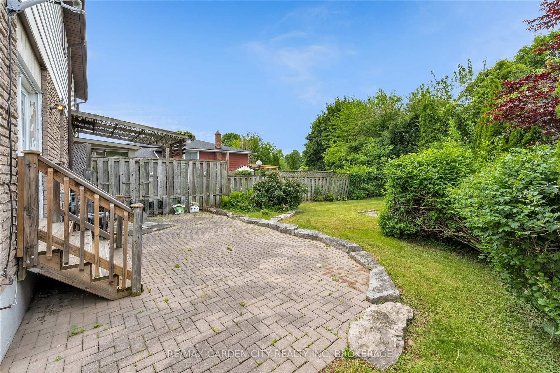 Photo 23 of 62 Ted Street, St. Catharines, Fairview — HOMEH