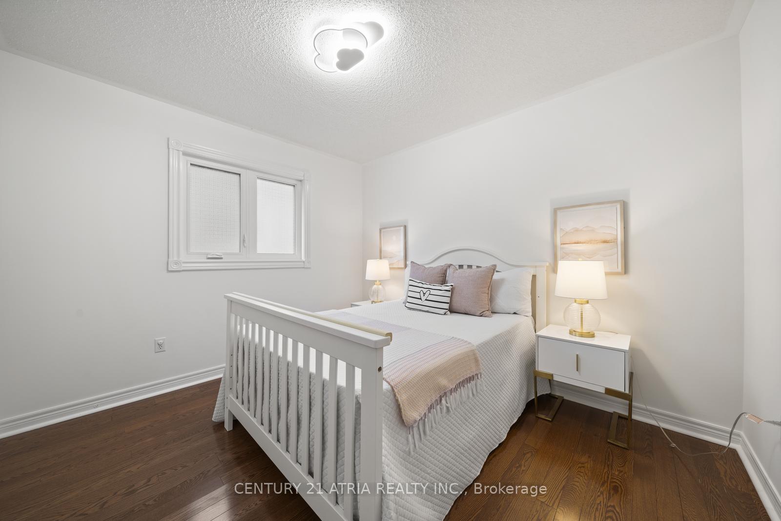 Photo 41 of 19 Garcia Street, Markham, Village Green-South Unionville — HOMEH