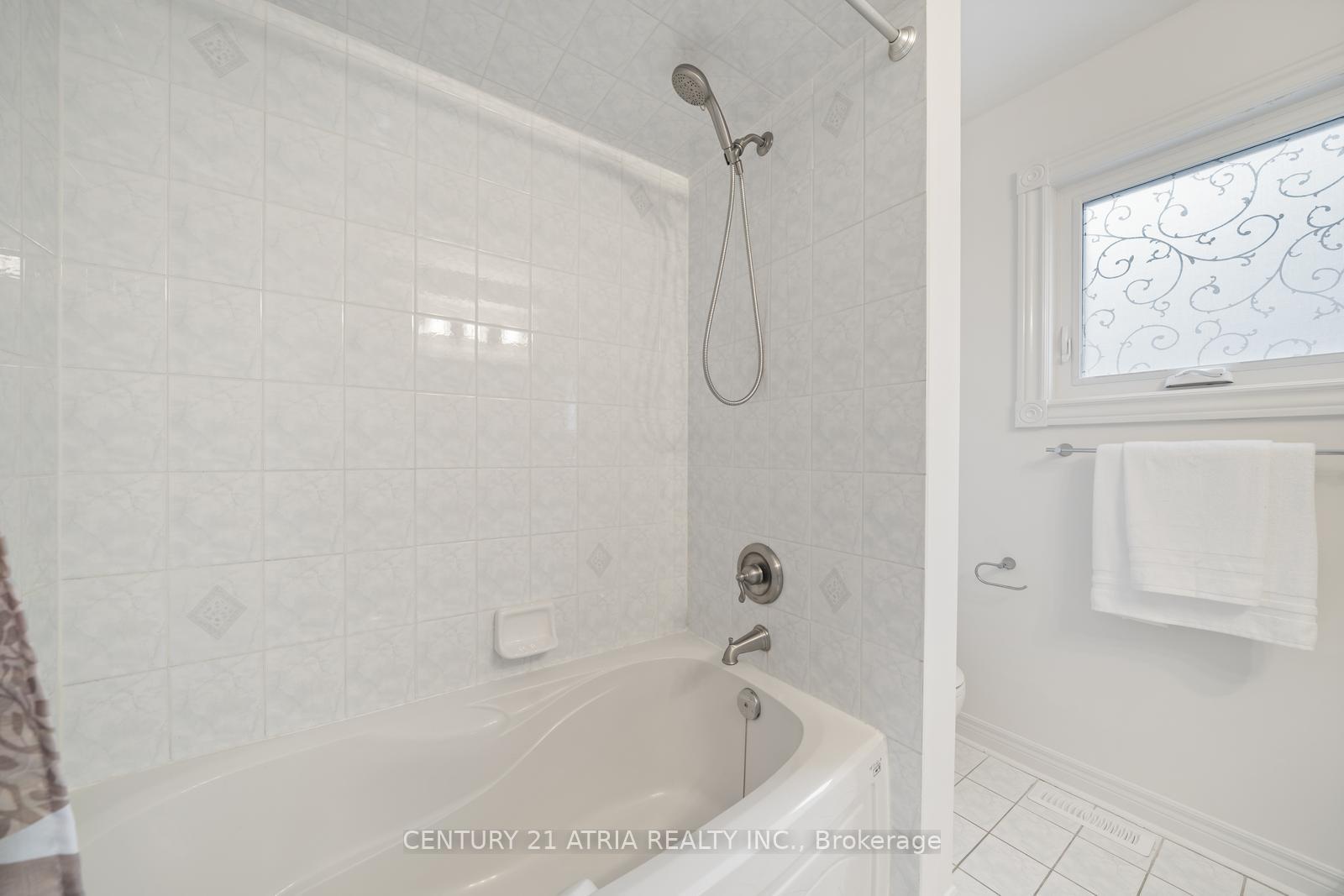 Photo 35 of 19 Garcia Street, Markham, Village Green-South Unionville — HOMEH
