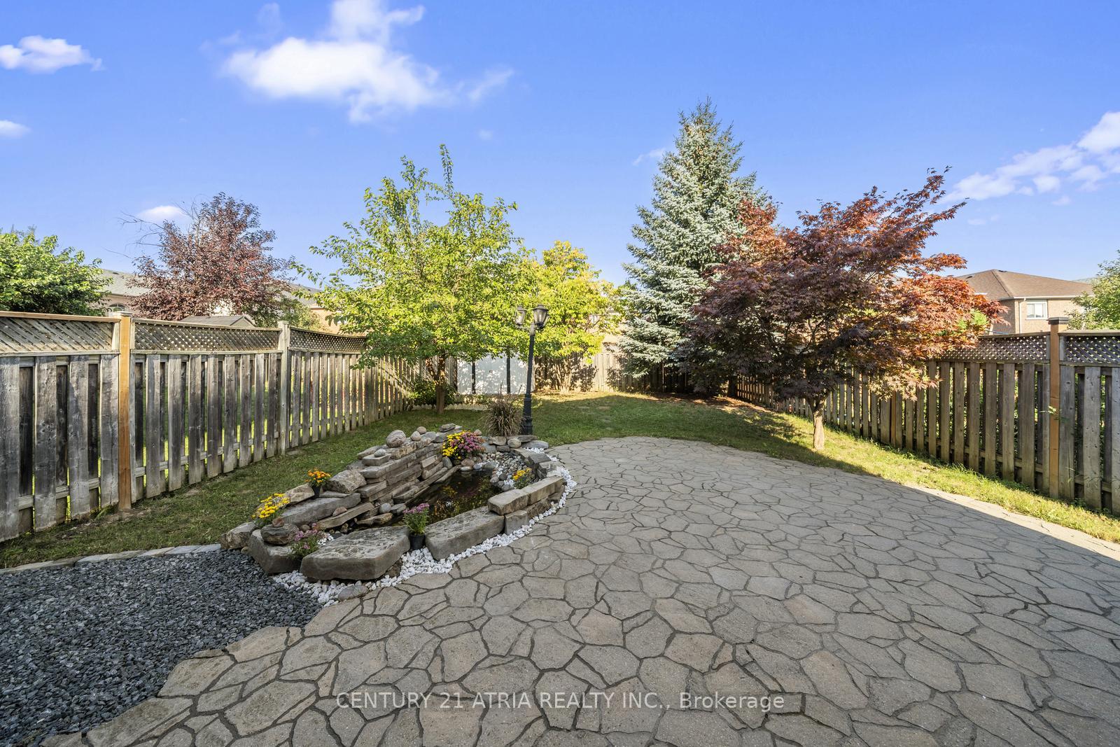 Photo 38 of 19 Garcia Street, Markham, Village Green-South Unionville — HOMEH