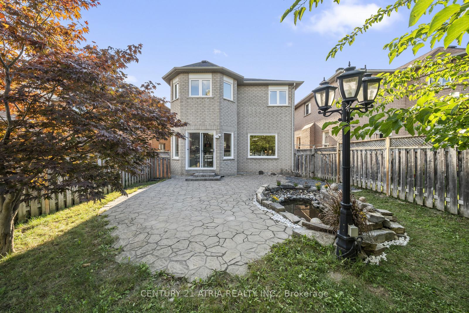 Photo 42 of 19 Garcia Street, Markham, Village Green-South Unionville — HOMEH